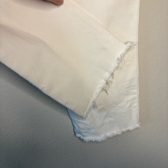 GAP Mid Rise Girlfriend Jeans, White, Size 26 / 2 Regular | Retail $80 #725278 - Picture 12 of 16